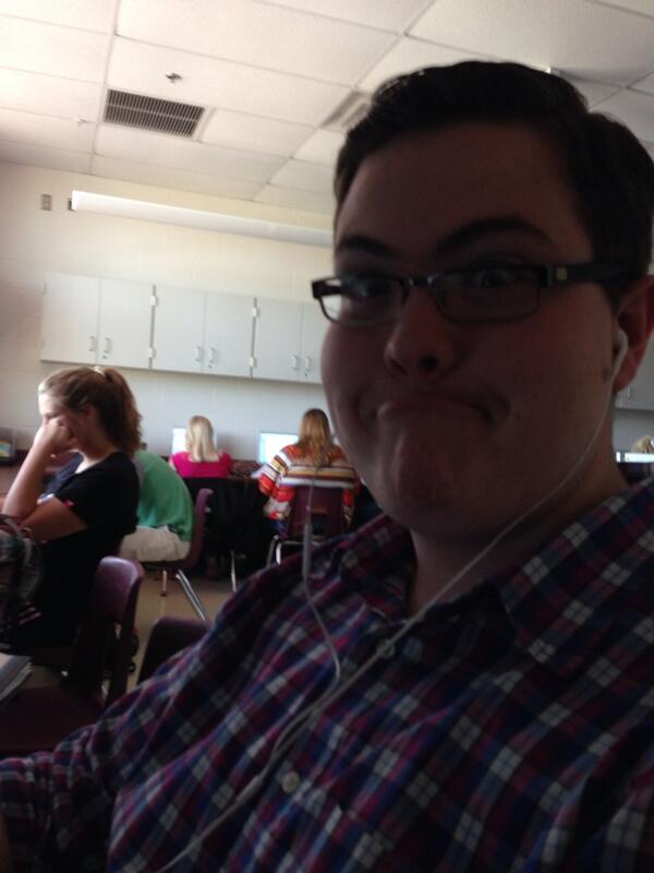 DestinFMusic's tweet image. Oh the productivity #comp2 #almostthere