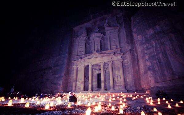 TweetsbyTashaS's tweet photo. @PhotographersH #petraatnight @JordanTuesdays @tourismjo #PhotographersHour http://t.co/WmtocRXIoV