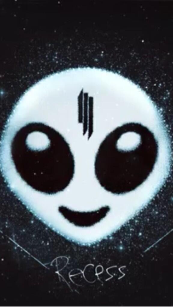 inputlynx's tweet image. Skrillex has a good album,sooo cool.#Summervibes