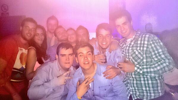 joakinlandete's tweet photo. Buena semana santa con @el_andamio_  como de normal jajaj http://t.co/HBAvMAYjOL