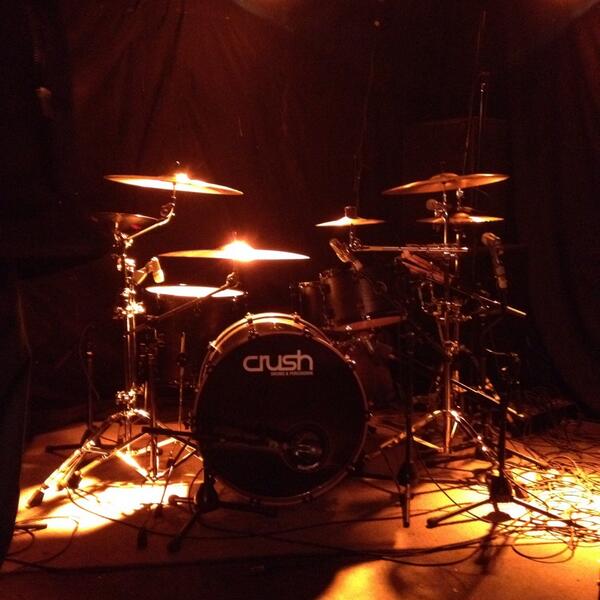 BFTOcean's tweet photo. Our drummers kit set up before we hit the stage #lastnight #showtime #crush #zildjian @crushdrums @ZildjianCompany http://t.co/k1hWryDPZH