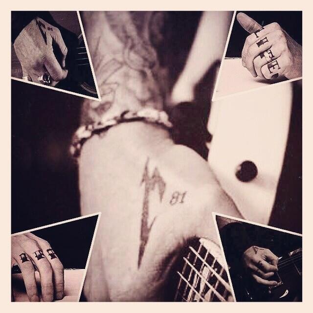 James Hetfield giving his fan a shitty tattoo  rshittytattoos