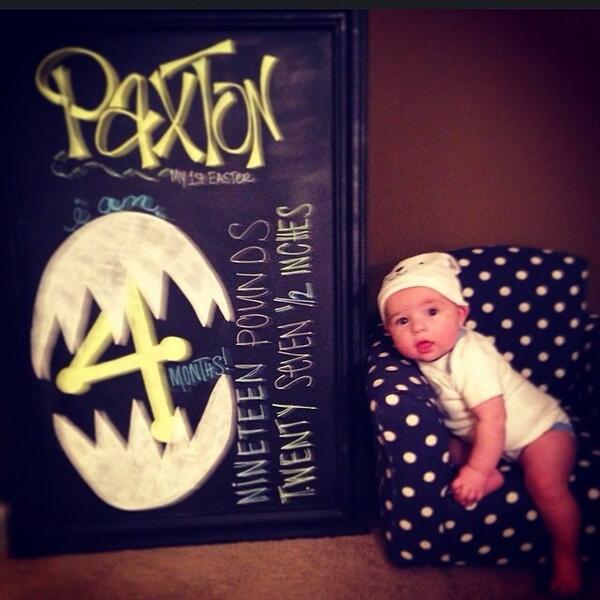 gtuzz7's tweet image. Happy 4 months Pax !