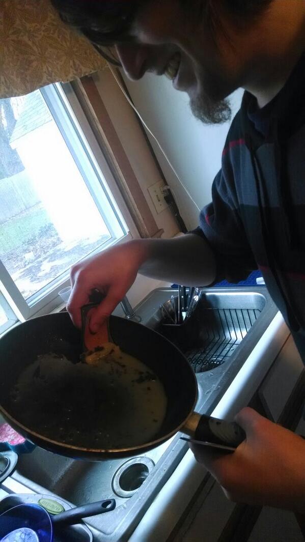 CryppleCommand's tweet image. Out of paper towels... #magichome #p9 #bachelors #mtgfinance #allthebulk