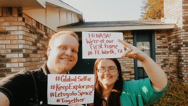 ErikSmith80's tweet image. @NASA @jparkerart #GlobalSelfie #KeepExploring #LetsGoToSpace #Together