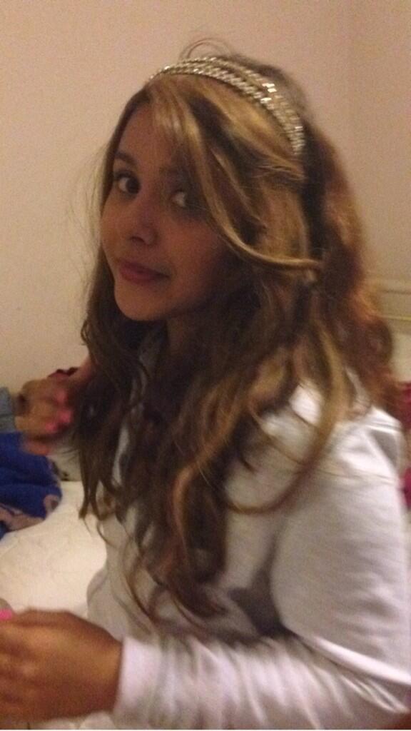 Gloriaa_14's tweet photo. Prom princess #WeaveOnPoint http://t.co/fMolLEMmzS