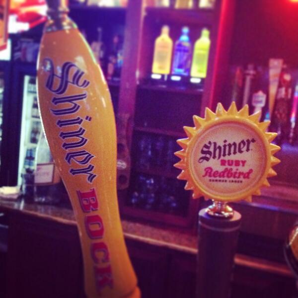 CoastalBeverage's tweet image. Out sampling @shinerbeer at @AJMcMurphysNC! #shinerbock #rubyredbird #beer