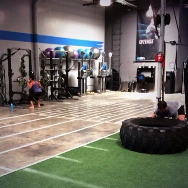 rg1nakoa's tweet image. @ride573 &quot;Strength is happening&quot; at @EZIAsd #EZIAtrained #carlsbad #gym