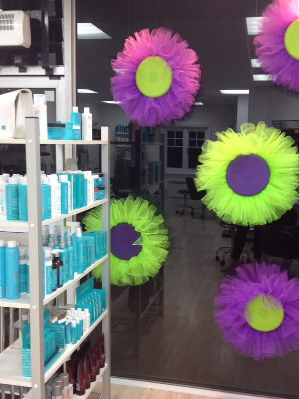 GlossyBanno's tweet image. Our new #SpringWindow display at #Gloss