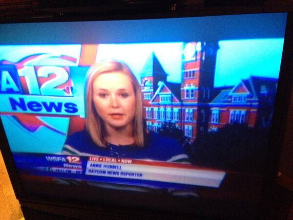 kadiecragnew's tweet image. LOVE seeing @aehubbell on my tv even if it's for some CRAZY trying to hurt AU!#backwhereitbegan #whatintern? #bigstar