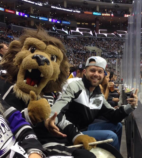 Bailey La Kings On Twitter My Boy Jrfarmar I Love The Lakers Http T Co Ocop7or5rw