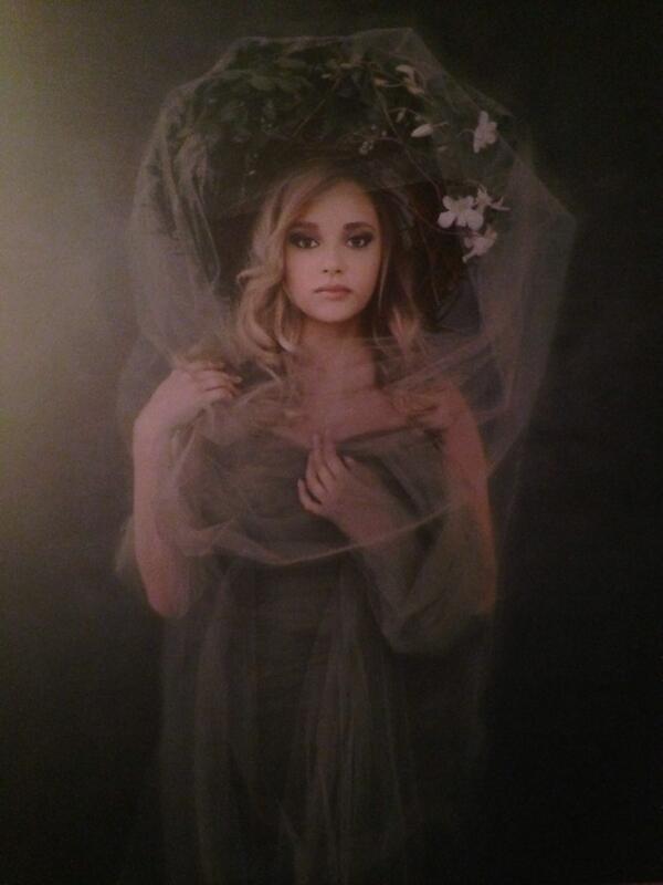 sue_bryce's tweet photo. A little iPhone peek at the crazy beautiful world I've been in. Can't wait to share. http://t.co/vqGeE6Tjk3
