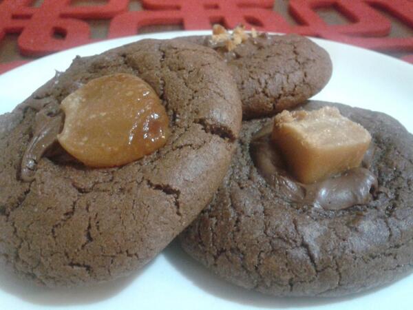 grassangel's tweet image. I finally got around to making these cookies. Which are really a dessert in of themselves #sortedfood #eyecandySorted