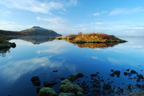 ReMakeElectric's tweet photo. In light of #EarthDay #EarthDay2014, please enjoy this landscape photo of @ReMakeElectric ´s home country #Iceland. http://t.co/xZPTWQd966
