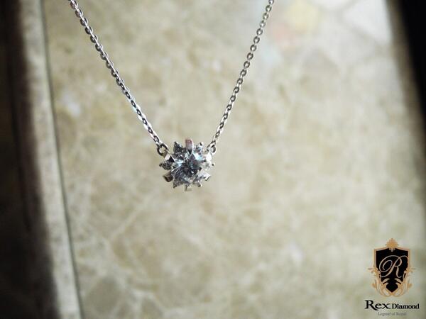 Rex_Diamond's tweet image. [RexDiamond with STAR]

유아인과 김희애의 불륜드라마!
&amp;lt;jtbc 밀회&amp;gt; 배우 김희애 주얼리!
렉스다이아몬드 클로리스 목걸이