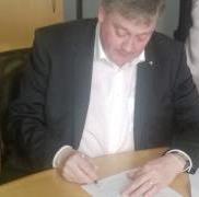 FEP_EU's tweet photo. It's World #BookDay! #MEP @marctarabella supports and signs FEP EWC EIBF #Manifesto for #EU elections http://t.co/W8gxXs9ddB