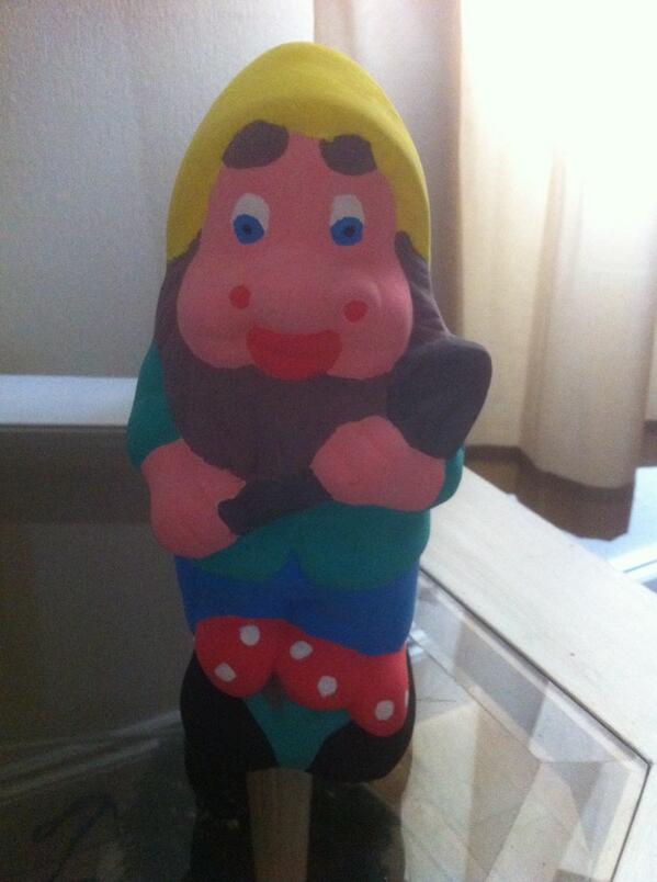 #procrastination first painted a gnome, next going to make homemade iced tea &amp; watch criminal minds. No work done :/