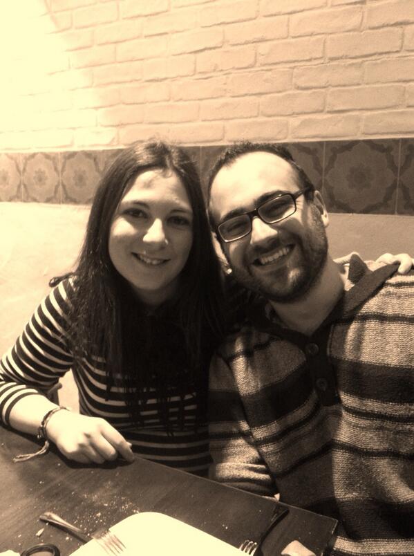 AnayDina's tweet photo. Gracias también a los amigos fieles,nuestros delfines y que siempre están #10aniversario @AmjLorca @mora_ju @maiviba http://t.co/tTGnMBPwe3