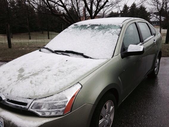 peachyteachy's tweet image. This is why I should still be parking in the garage #enoughwinter