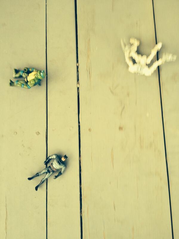 CrusaderZero6's tweet image. This crime scene awaited me upon arriving home. What mayhem is this? #batmanweek