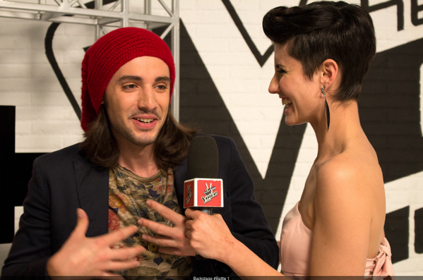 tommasopinioff's tweet photo. Foto che parlano... @ValeCorreani #TVOI #postbattle @THEVOICE_ITALY #happy http://t.co/1Bu8ym5FGj