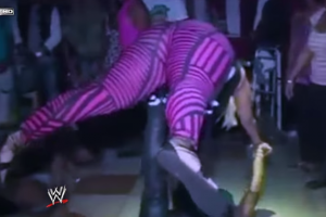 Guy_Speed's tweet image. Need a laugh? Check out these hilarious #daggering clips dubbed over with @WWE commentary! bit.ly/1jMRMmQ