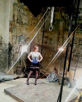 Watch DivineBitches's leaked NSFW photo on TwXstars