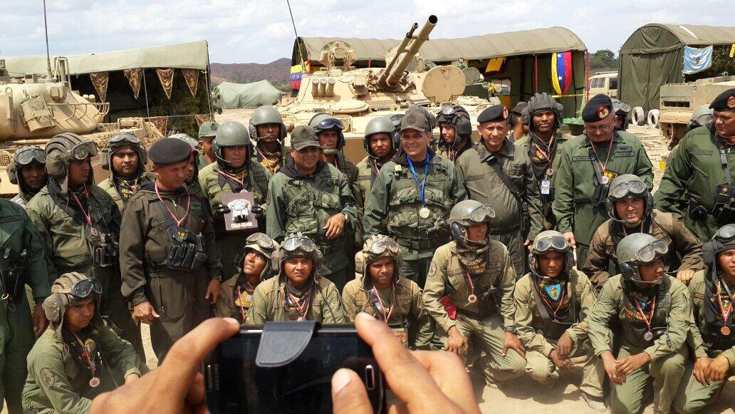 Bl78JV-IcAAlvgh.jpg:large