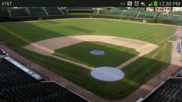 scott_gillam's tweet photo. The cubs honoring their world series champions from the past 100 years. http://t.co/eUpczVVqzt