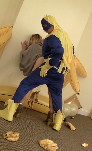 I was brutally buggered up the arse by the big bad BANANAMAN :-/ http://t.co/2m4a5bieso