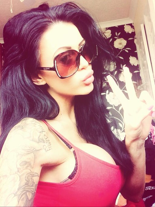 Make love not war http://t.co/9LEdpHkECB<a href="/tag/newpics"class="tags"><span>#newpics</span></a>