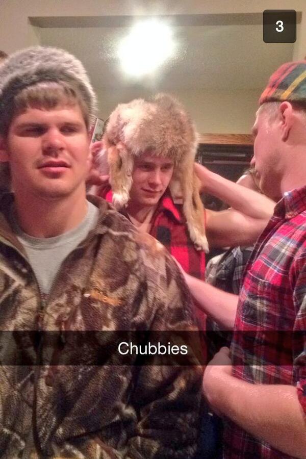 FamousChubbies's tweet photo. Chubbies boys Rollin in hot last night #WeAreOutdoorsy http://t.co/CTk9JwVmgm