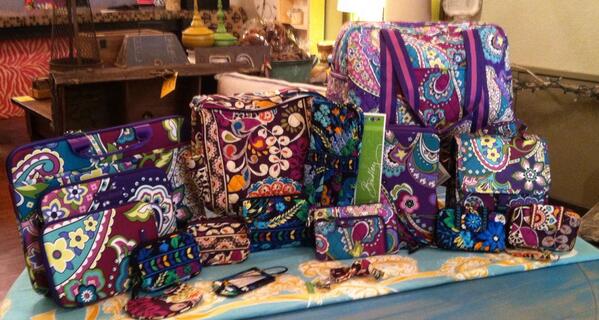 burlapblossoms's tweet photo. Tomorrow-Sat. @verabradley #midnightblues #plumcrazy #heather in stock items will be 30% off!! http://t.co/6eWUaMlJfu
