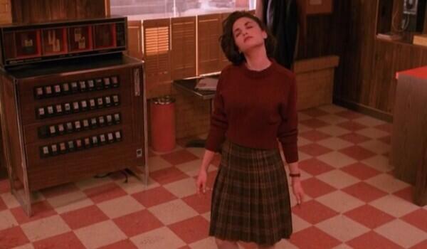 bonniegrrl's tweet image. #TwinPeaks returns in fan-generated transmedia w/ @EnterTheLodge! My latest for @CNET! cnet.co/1jvOHWP