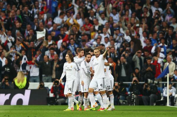 REPORT: Karim Benzema's strike gives <a href="/realmadrid/">Real Madrid C.F.</a> a slender first leg advantage:  bit.ly/QyVHvc