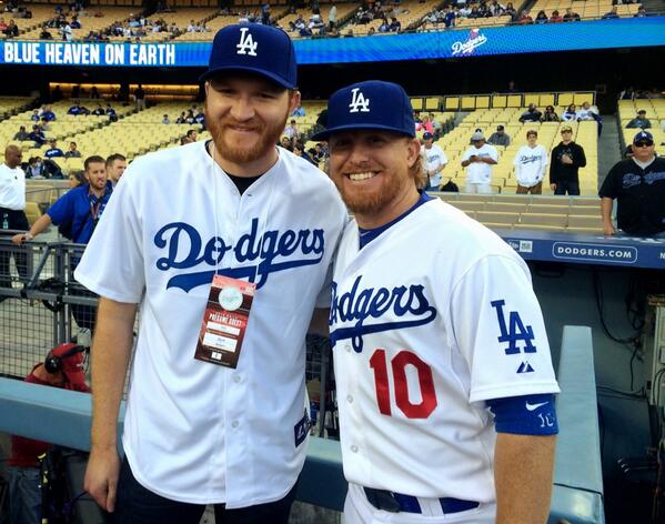 Los Angeles Dodgers on X: Eric Paslay and Justin Turner