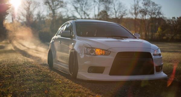 NiceeCars's tweet photo. Mitsubishi evo http://t.co/rznresw0Vy