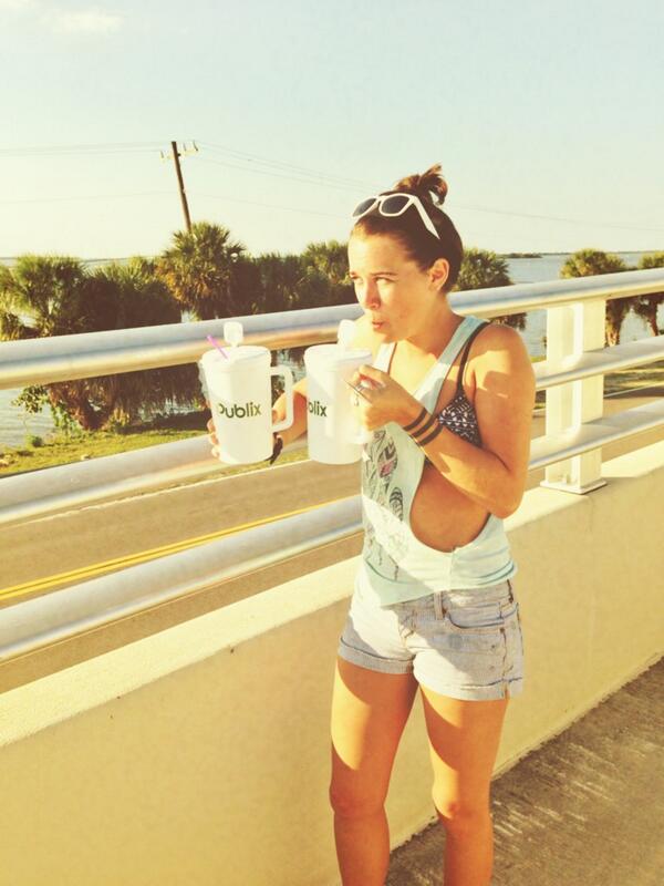 kristinkaiser18's tweet image. working out with a jug of margaritas in hand #titusville #turnt @jmerix04