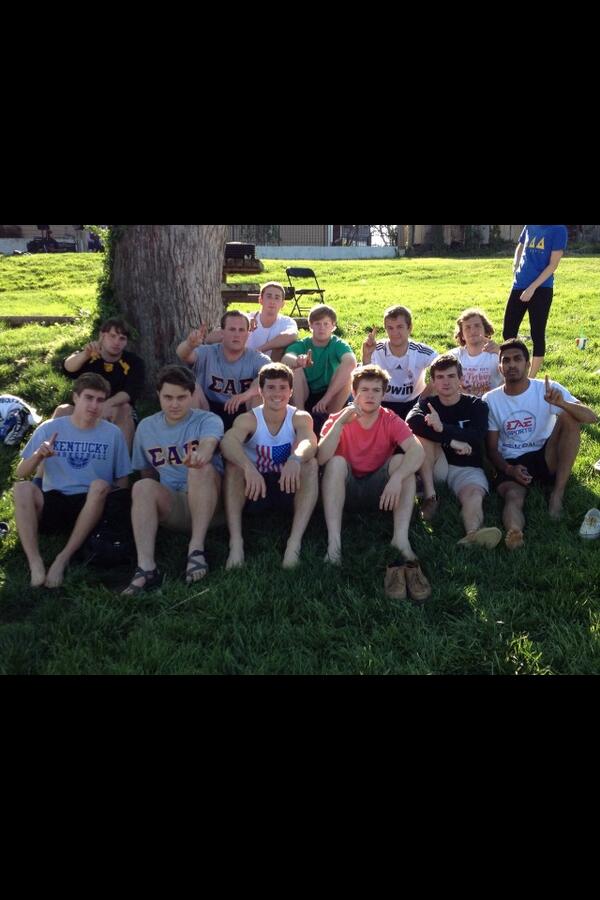 CentreSAE's tweet photo. #StrictlyBusiness as we sweep the first 2 Greek Week events: Volleyball and Tug O War #WinOrGoHome http://t.co/qvfavEdhi0