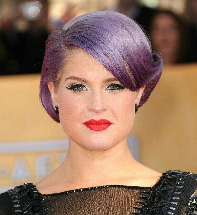 #wcw @KellyOsbourne proves individuality is sexy. http://t.co/1amK17yv8P