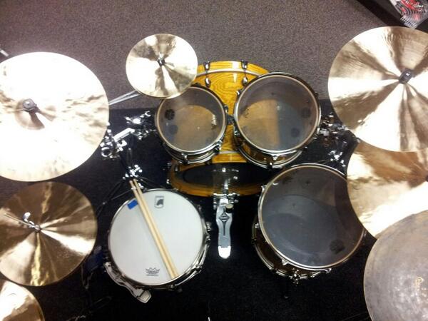 TSDrums's tweet photo. The local L&amp;M has a nice selection of Dreams in! Tempted by some 15" hats :) @dreamcymbals http://t.co/le5xQxYoa3