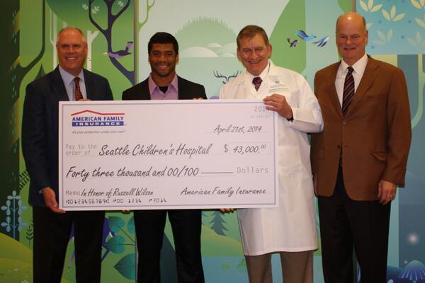 seattlechildren's tweet photo. .@amfam donated $43K to support kids here! $1K for every @Seahawks Super Bowl point. Thanks @DangeRussWilson &amp; @amfam http://t.co/JM1EdLMG0P
