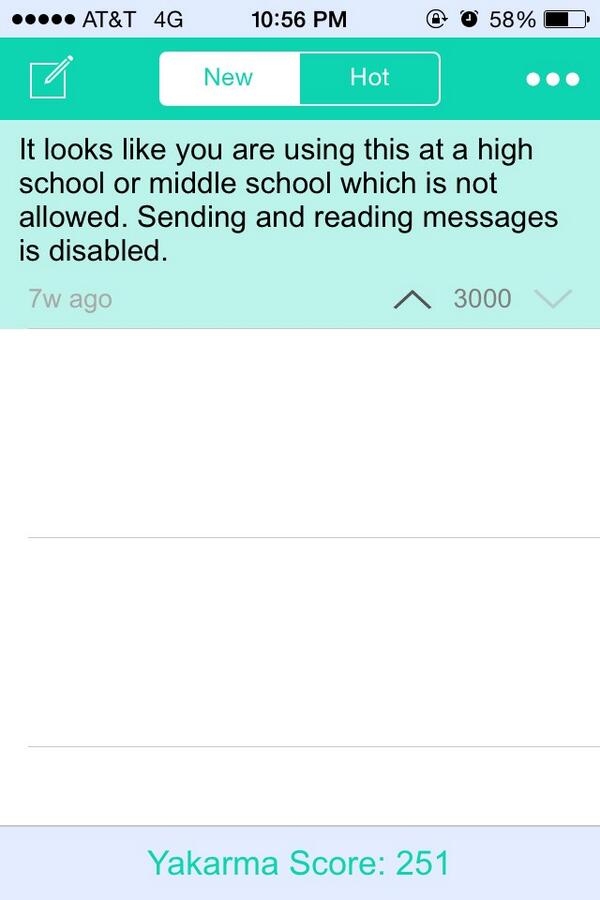 moonajh's tweet image. This just tells you how immature the VCU students are who post shit on YikYak 😂😑 #VCUprobs