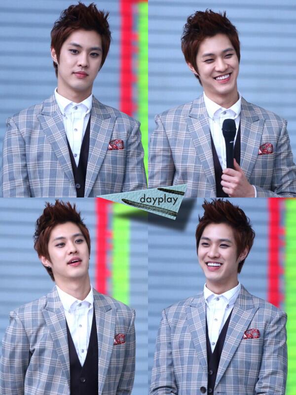 DAYPLAY_SSONG's tweet image. 140412 막방 미니팬미팅 승호 
#남자답게 수고욤&amp;gt;&amp;lt;