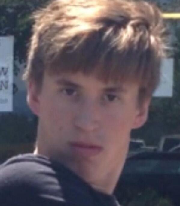 rickyestrellaa's tweet image. My face when I saw the cops #ProjectNat