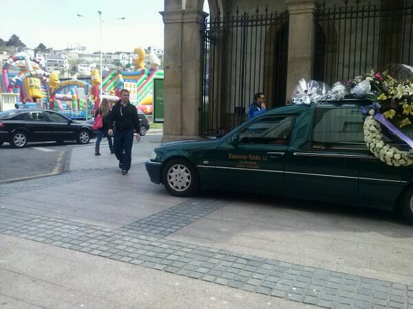 bluerocketqueen's tweet image. Luarca y su sentido de los funerales. @Daviid_Prieto_