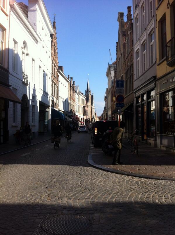 EmileeEmbo's tweet image. Time to go shopping!!!! Bruges
