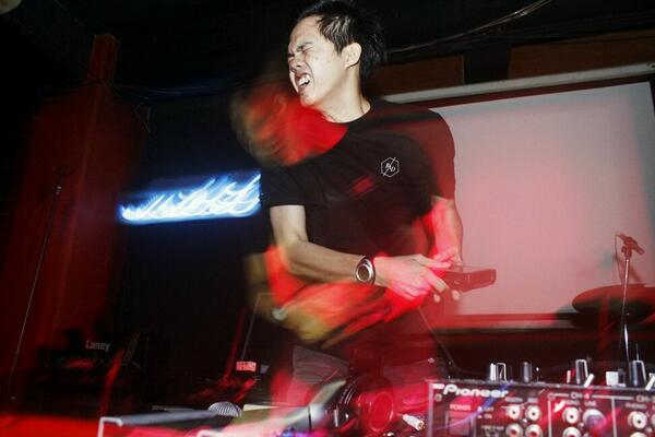 Trims bro :) RT <a href="/tuuuy_/">Edith Tuy</a>: <a href="/Sebiron/">Sebiron</a> #MICROINVASION2014 #COLOURFULREUNION <a href="/MicroInvasion/">Micro Invasion Int'l</a> #PhotoContest ”