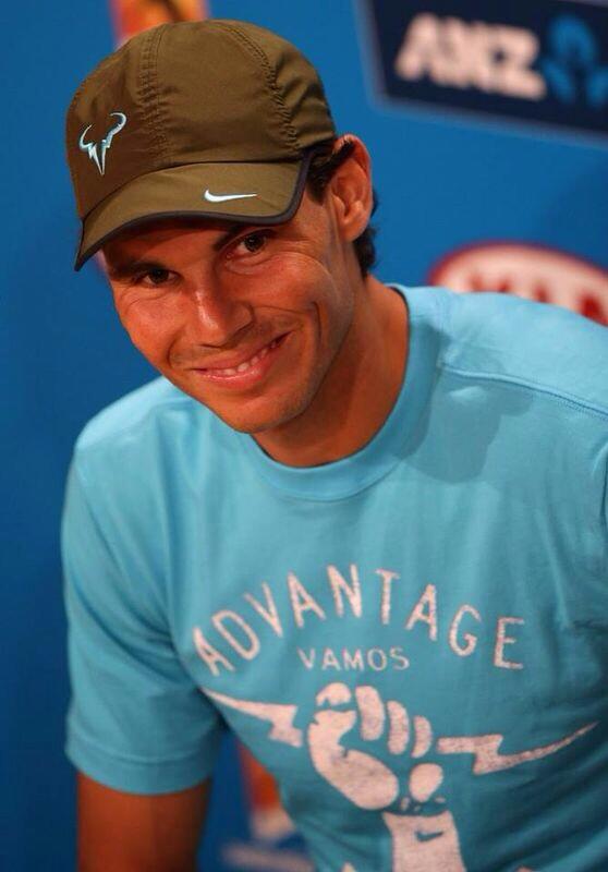 Arni_Abd's tweet image. Why is he do darn gorgeous. Why Rafa whyyyyyyyyy? #calmsDown