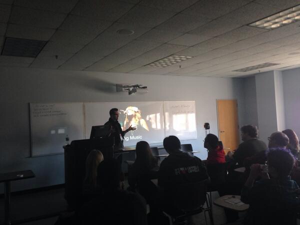 Let's see some music with <a href="/MichaelEldredge/">Michael Eldredge</a> of <a href="/LivingFiction/">Michael Eldredge</a>. #BOSS2014